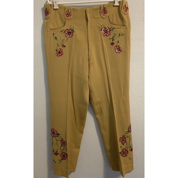 Vintage 1950s The Paddock Shops Suit Western Wear Light Yellow Flowers - Picture 16 of 16